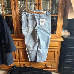 Women’s brand Moco jeans, color washed blue, cropped size 16
